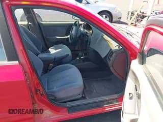✅ 2004 Hyundai Elantra GLS • VIN: KMHDN46D64U827242 • Lot: 43293943. Wystawiony na IAAI z przebiegiem 72 598 mil. Bezpłatny archiwum sprzedaży aukcyjnych z USA i szczegółowy raport historii pojazdu na DreamBid. Zdjęcie 5.