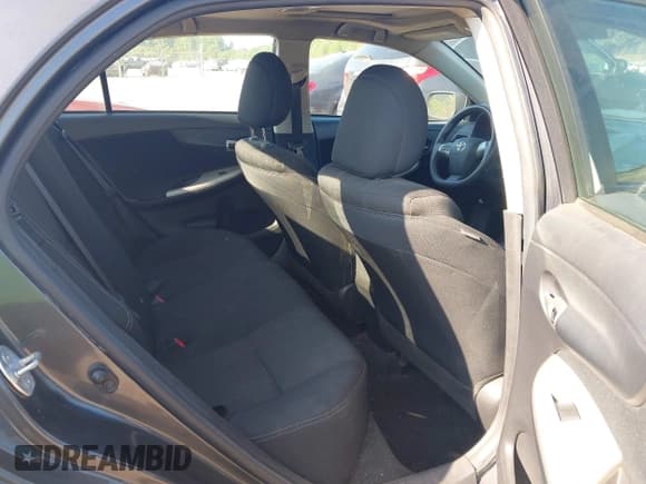 ✅ 2012 Toyota Corolla L • VIN: 2T1BU4EE5CC857479 • Lot: 42977607. Listed on IAAI with 114,398 mi. Free auction sales archive from the USA and detailed vehicle history report at DreamBid. Image 8.