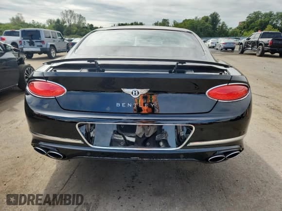 ✅ 2022 Bentley Continental GT GT V8 • VIN: SCBCG2ZG5NC092767 • Lot: 71908575. Listed on Copart with 10,231 mi. Free auction sales archive from the USA and detailed vehicle history report at DreamBid. Image 6.