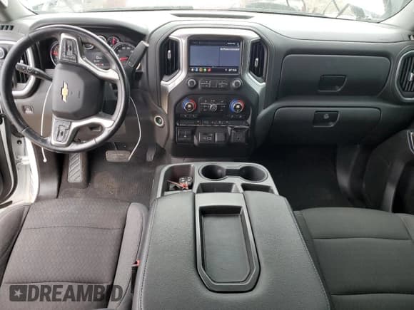 ✅ 2019 Chevrolet Silverado 1500 LT • VIN: 3GCPYDEK8KG132043 • Lot: 82361045. Wystawiony na Copart z przebiegiem 108 169 mil. Bezpłatny archiwum sprzedaży aukcyjnych z USA i szczegółowy raport historii pojazdu na DreamBid. Zdjęcie 8.