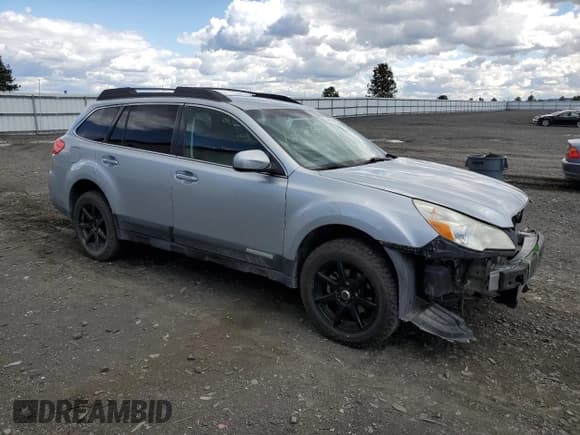 ✅ 2012 Subaru Outback Prem • VIN: 4S4BRBCC0C3273986 • Lot: 57407025. Listed on Copart with 205,918 mi. Free auction sales archive from the USA and detailed vehicle history report at DreamBid. Image 4.
