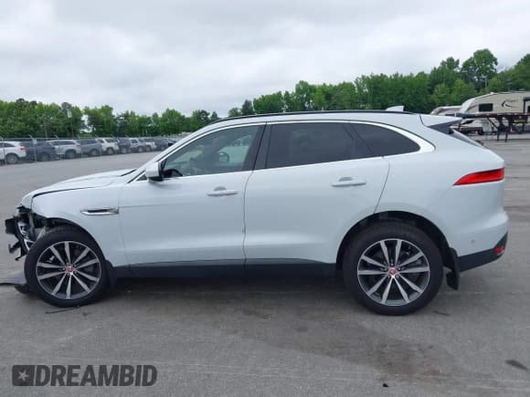 ✅ 2019 Jaguar F-Pace 25t Prestige • VIN: SADCK2GX3KA602396 • Lot: 42377936. Wystawiony na IAAI z przebiegiem 58 274 mil. Bezpłatny archiwum sprzedaży aukcyjnych z USA i szczegółowy raport historii pojazdu na DreamBid. Zdjęcie 14.