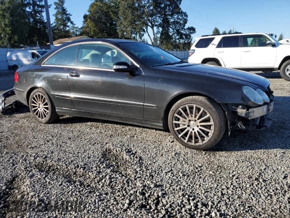 ✅ 2007 Mercedes-Benz CLK 350 • VIN: WDBTJ56H67F215876 • Lot: 87409595. Listed on Copart with 178,340 mi. Free auction sales archive from the USA and detailed vehicle history report at DreamBid. Image 4.