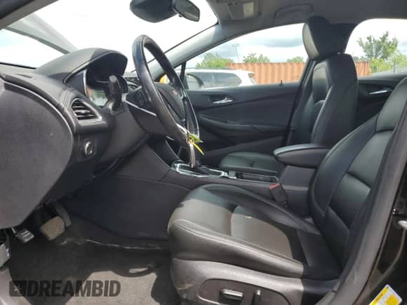 2019 Chevrolet Cruze Premier z VIN 1G1BF5SM8K7123021, wystawiony jako Copart lot #62654425 z przebiegiem 111 912 mil mil oraz Szkoda całkowita • Salvage title. Historia ofert i sprzedaży dostępna na DreamBid. Obrazek 7.