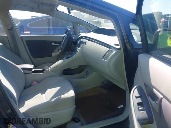 ✅ 2011 Toyota Prius II • VIN: JTDKN3DU4B0320028 • Lot: 43728281. Wystawiony na IAAI z przebiegiem 229 303 mil. Bezpłatny archiwum sprzedaży aukcyjnych z USA i szczegółowy raport historii pojazdu na DreamBid. Zdjęcie 5.