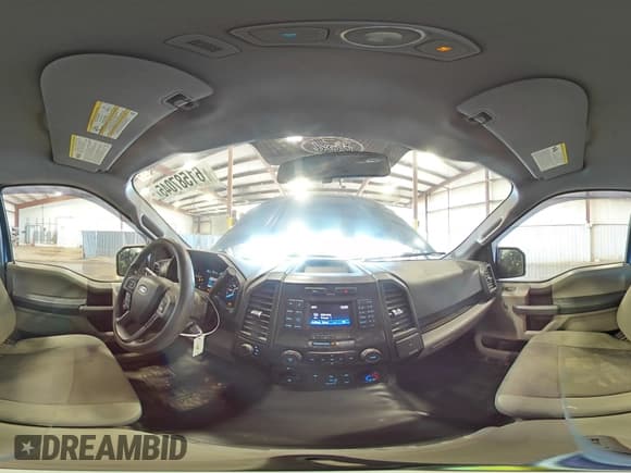 ✅ 2016 Ford F-150 XL • VIN: 1FTMF1E80GKD40557 • Lot: 61587045. Wystawiony na Copart z przebiegiem 109 882 mil. Bezpłatny archiwum sprzedaży aukcyjnych z USA i szczegółowy raport historii pojazdu na DreamBid. Zdjęcie 15.