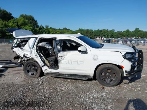 ✅ 2023 Chevrolet Tahoe Commercial • VIN: 1GNSCLED6PR228031 • Lot: 42547362. Listed on IAAI with 60,206 mi. Free auction sales archive from the USA and detailed vehicle history report at DreamBid. Image 14.