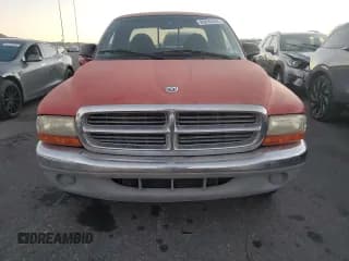 ✅ 1999 Dodge Dakota SLT • VIN: 1B7GL22Y9XS291259 • Lot: 83895464. Wystawiony na Copart z przebiegiem 94 161 mil. Bezpłatny archiwum sprzedaży aukcyjnych z USA i szczegółowy raport historii pojazdu na DreamBid. Zdjęcie 5.