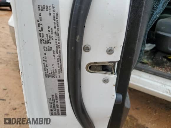 2020 Ram 1500 Tradesman z VIN 3C6RR6KT9LG219151, wystawiony jako Copart lot #68073195 z przebiegiem 142 436 mil mil oraz Szkoda całkowita • Salvage title. Historia ofert i sprzedaży dostępna na DreamBid. Obrazek 12.