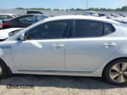 ✅ 2015 Kia Optima EX • VIN: KNAGN4AD3F5082081 • Lot: 42768012. Wystawiony na IAAI z przebiegiem 163 742 mil. Bezpłatny archiwum sprzedaży aukcyjnych z USA i szczegółowy raport historii pojazdu na DreamBid. Zdjęcie 15.