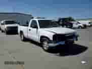 2005 GMC Sierra 1500 Work Truck с VIN 1GTEC14X75Z302334, выставлен на аукционе Copart как лот 54159595 с пробегом 218 581 миль миль и Списание • Salvage title. История ставок и продаж доступна на DreamBid. Изображение 14.