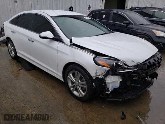 ✅ 2018 Hyundai Sonata Limited • VIN: 5NPE34AF9JH661196 • Lot: 42254783. Listed on Copart with 54,835 mi. Free auction sales archive from the USA and detailed vehicle history report at DreamBid. Image 4.