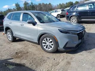 ✅ 2024 Honda CR-V LX • VIN: 2HKRS4H25RH430752 • Lot: 41899592. Wystawiony na IAAI z przebiegiem 59 751 mil. Bezpłatny archiwum sprzedaży aukcyjnych z USA i szczegółowy raport historii pojazdu na DreamBid. Zdjęcie 1.