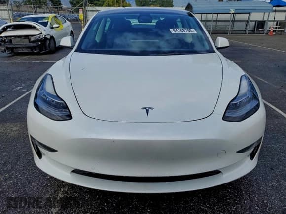 ✅ 2022 Tesla Model 3 Long Range • VIN: 5YJ3E1EB2NF293469 • Лот: 94108795. Опубликован ранее на Copart с пробегом 69 075 миль. Бесплатный доступ к архиву аукционных продаж из США и подробный отчёт об истории автомобиля на DreamBid. Изображение 5.