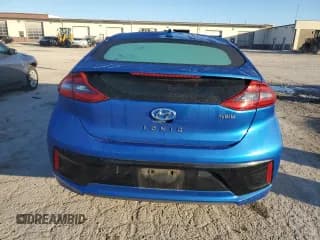 ✅ 2017 Hyundai Ioniq SEL • VIN: KMHC75LC6HU027814 • Lot: 79828994. Wystawiony na Copart z przebiegiem 352 878 mil. Bezpłatny archiwum sprzedaży aukcyjnych z USA i szczegółowy raport historii pojazdu na DreamBid. Zdjęcie 6.