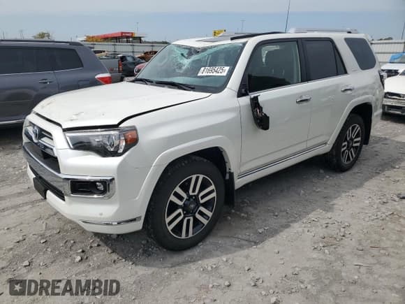 ✅ 2023 Toyota 4Runner Limited • VIN: JTEKU5JR3P6201899 • Lot: 81695425. Listed on Copart with 4,729 mi. Free auction sales archive from the USA and detailed vehicle history report at DreamBid. Image 1.