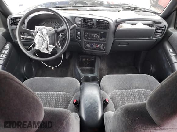 ✅ 2000 Chevrolet Blazer LT • VIN: 1GNDT13W5Y2311378 • Lot: 87050474. Wystawiony na Copart z przebiegiem Nie podano. Bezpłatny archiwum sprzedaży aukcyjnych z USA i szczegółowy raport historii pojazdu na DreamBid. Zdjęcie 8.