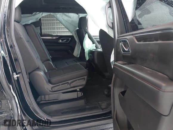 ✅ 2021 Chevrolet Suburban RST • VIN: 1GNSCEKD8MR414536 • Lot: 41359461. Listed on IAAI with 183,348 mi. Free auction sales archive from the USA and detailed vehicle history report at DreamBid. Image 8.