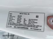 ✅ 2024 Tesla Model 3 • VIN: 5YJ3E1EAXRF853350 • Lot: 41946954. Wystawiony na IAAI z przebiegiem Nie podano. Bezpłatny archiwum sprzedaży aukcyjnych z USA i szczegółowy raport historii pojazdu na DreamBid. Zdjęcie 9.