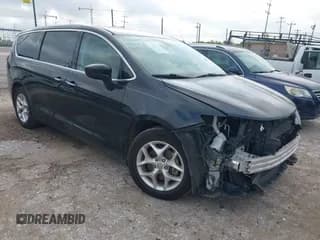 ✅ 2017 Chrysler Pacifica Touring L • VIN: 2C4RC1BG6HR850652 • Лот: 42745333. Опубликован ранее на IAAI с пробегом 69 478 миль. Бесплатный доступ к архиву аукционных продаж из США и подробный отчёт об истории автомобиля на DreamBid. Изображение 1.