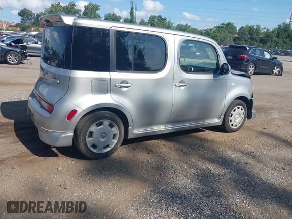 ✅ 2009 Nissan Cube S • VIN: JN8AZ28R99T106634 • Lot: 42929559. Wystawiony na IAAI z przebiegiem 228 284 mil. Bezpłatny archiwum sprzedaży aukcyjnych z USA i szczegółowy raport historii pojazdu na DreamBid. Zdjęcie 4.