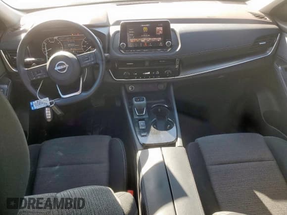 ✅ 2022 Nissan Rogue SV • VIN: 5N1BT3BA0NC677803 • Lot: 86517355. Wystawiony na Copart z przebiegiem 45 875 mil. Bezpłatny archiwum sprzedaży aukcyjnych z USA i szczegółowy raport historii pojazdu na DreamBid. Zdjęcie 8.