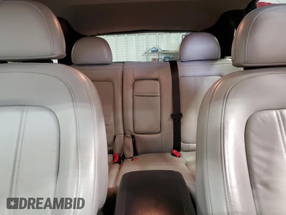 ✅ 2013 Chevrolet Captiva Sport LT • VIN: 3GNAL3EK3DS593124 • Lot: 53739015. Wystawiony na Copart z przebiegiem 162 504 mil. Bezpłatny archiwum sprzedaży aukcyjnych z USA i szczegółowy raport historii pojazdu na DreamBid. Zdjęcie 10.