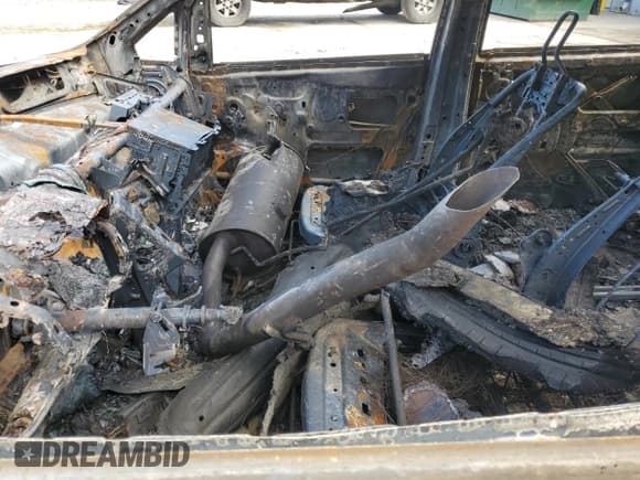 ✅ 2011 Toyota Sienna • VIN: 5TDZK3DC2BS043780 • Lot: 68895105. Wystawiony na Copart z przebiegiem Nie podano. Bezpłatny archiwum sprzedaży aukcyjnych z USA i szczegółowy raport historii pojazdu na DreamBid. Zdjęcie 7.