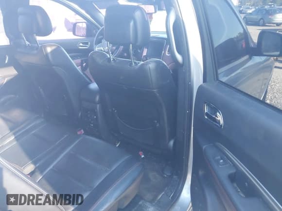 ✅ 2015 Dodge Durango R/T • VIN: 1C4SDJCT6FC766797 • Лот: 43525819. Опубликован ранее на IAAI с пробегом 264 544 миль. Бесплатный доступ к архиву аукционных продаж из США и подробный отчёт об истории автомобиля на DreamBid. Изображение 8.