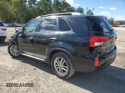 ✅ 2015 Kia Sorento LX • VIN: 5XYKT3A67FG632937 • Lot: 90300625. Wystawiony na Copart z przebiegiem 140 886 mil. Bezpłatny archiwum sprzedaży aukcyjnych z USA i szczegółowy raport historii pojazdu na DreamBid. Zdjęcie 2.