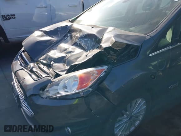 ✅ 2016 Ford C-Max SEL • VIN: 1FADP5CU1GL102558 • Lot: 42354764. Wystawiony na IAAI z przebiegiem 83 996 mil. Bezpłatny archiwum sprzedaży aukcyjnych z USA i szczegółowy raport historii pojazdu na DreamBid. Zdjęcie 6.