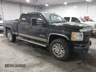 2013 Chevrolet Silverado 2500HD LTZ with VIN 1GC1KYE83DF116811, listed as a IAAI auction lot 41633422 with 91,602 mi miles and . Bid and sale history available at DreamBid. Image 1.