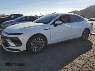 ✅ 2025 Hyundai Sonata Limited • VIN: KMHL54JJ8SA111093 • Лот: 92210085. Опубликован ранее на Copart с пробегом 11 383 миль. Бесплатный доступ к архиву аукционных продаж из США и подробный отчёт об истории автомобиля на DreamBid. Изображение 1.