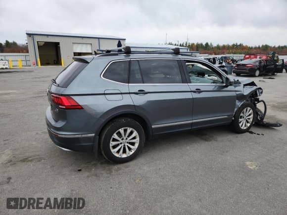 ✅ 2018 Volkswagen Tiguan SEL • VIN: 3VV2B7AX8JM097357 • Лот: 91419595. Опубликован ранее на Copart с пробегом 67 321 миль. Бесплатный доступ к архиву аукционных продаж из США и подробный отчёт об истории автомобиля на DreamBid. Изображение 3.