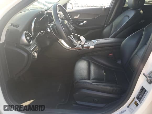 ✅ 2020 Mercedes-Benz C 300 • VIN: 55SWF8DBXLU329635 • Lot: 57265005. Listed on Copart with 51,439 mi. Free auction sales archive from the USA and detailed vehicle history report at DreamBid. Image 7.