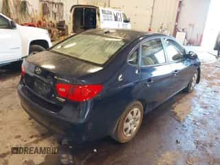 2008 Hyundai Elantra GLS z VIN KMHDU46D28U293102, wystawiony jako IAAI lot #43468543 z przebiegiem 129 708 mil mil oraz . Historia ofert i sprzedaży dostępna na DreamBid. Obrazek 4.