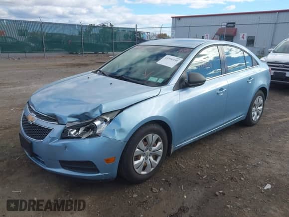 2012 Chevrolet Cruze LS с VIN 1G1PC5SH5C7272151, выставлен на аукционе IAAI как лот 43394159 с пробегом 113 798 миль миль и . История ставок и продаж доступна на DreamBid. Изображение 2.