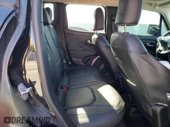 ✅ 2016 Jeep Renegade Limited • VIN: ZACCJADT1GPE06989 • Lot: 89518075. Wystawiony na Copart z przebiegiem 83 238 mil. Bezpłatny archiwum sprzedaży aukcyjnych z USA i szczegółowy raport historii pojazdu na DreamBid. Zdjęcie 11.