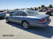 ✅ 1997 Ford Crown Victoria LX • VIN: 2FALP74W6VX132940 • Lot: 61654415. Wystawiony na Copart z przebiegiem 72 053 mil. Bezpłatny archiwum sprzedaży aukcyjnych z USA i szczegółowy raport historii pojazdu na DreamBid. Zdjęcie 2.