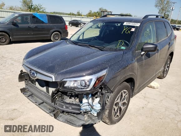 ✅ 2020 Subaru Forester Premium • VIN: JF2SKAJCXLH467435 • Lot: 53973331. Listed on Copart with 6,070 mi. Free auction sales archive from the USA and detailed vehicle history report at DreamBid. Image 2.