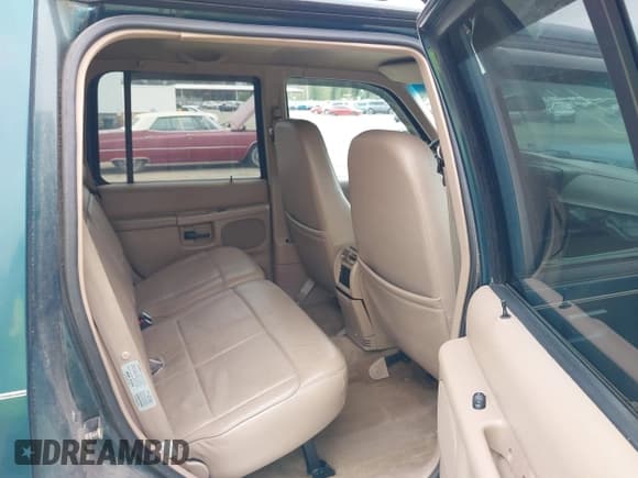 ✅ 1997 Ford Explorer XL • VIN: 1FMDU34E4VUC30455 • Lot: 42698397. Listed on IAAI with 137,612 mi. Free auction sales archive from the USA and detailed vehicle history report at DreamBid. Image 8.