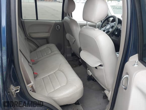 ✅ 2002 Jeep Liberty Limited • VIN: 1J8GL58K22W236702 • Лот: 42644916. Опубликован ранее на IAAI с пробегом 185 324 миль. Бесплатный доступ к архиву аукционных продаж из США и подробный отчёт об истории автомобиля на DreamBid. Изображение 8.