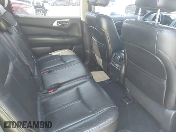 ✅ 2014 Nissan Pathfinder S • VIN: 5N1AR2MNXEC637944 • Lot: 42561097. Listed on IAAI with 137,433 mi. Free auction sales archive from the USA and detailed vehicle history report at DreamBid. Image 8.