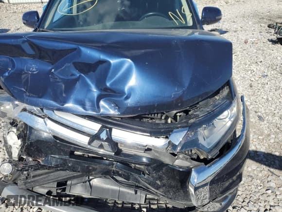 ✅ 2018 Mitsubishi Outlander SE • VIN: JA4AD3A34JZ051575 • Lot: 87097735. Listed on Copart with Not provided. Free auction sales archive from the USA and detailed vehicle history report at DreamBid. Image 11.