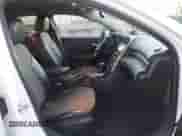 2015 Chevrolet Malibu LT z VIN 1G11D5SL3FF324149, wystawiony jako IAAI lot #43469159 z przebiegiem 164 457 mil mil oraz . Historia ofert i sprzedaży dostępna na DreamBid. Obrazek 5.