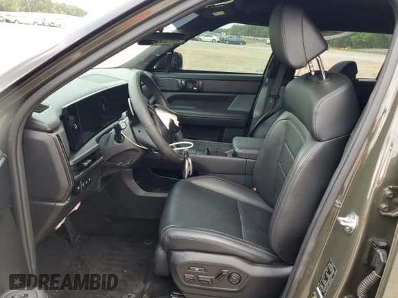 ✅ 2025 Hyundai Santa Fe Calligraphy • VIN: 5NMP54GL3SH074006 • Lot: 53456215. Listed on Copart with 15,527 mi. Free auction sales archive from the USA and detailed vehicle history report at DreamBid. Image 7.