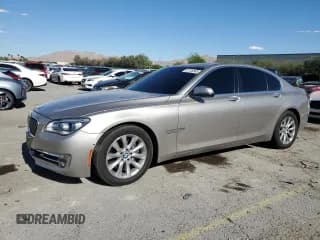 ✅ 2014 BMW 7 Series 740i • VIN: WBAYA6C58ED826697 • Лот: 57130385. Опубликован ранее на Copart с пробегом 50 107 миль. Бесплатный доступ к архиву аукционных продаж из США и подробный отчёт об истории автомобиля на DreamBid. Изображение 1.