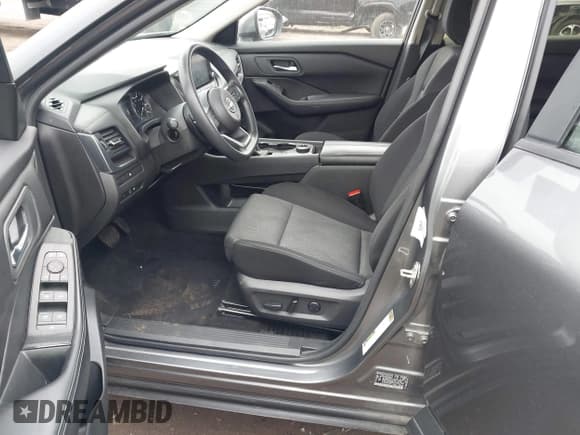 ✅ 2024 Nissan Rogue SV • VIN: JN8BT3BB8RW421169 • Lot: 43576058. Listed on IAAI with 45,480 mi. Free auction sales archive from the USA and detailed vehicle history report at DreamBid. Image 5.