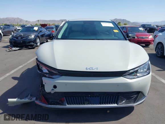 ✅ 2023 Kia EV6 Wind • VIN: KNDC34LA6P5124352 • Lot: 42497193. Listed on IAAI with 44,670 mi. Free auction sales archive from the USA and detailed vehicle history report at DreamBid. Image 12.