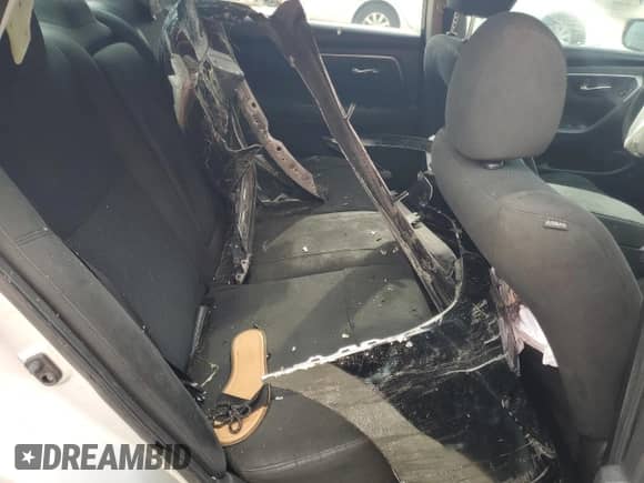 2015 Nissan Altima S with VIN 1N4AL3AP5FC226637, listed as a Copart auction lot 84176585 with 184,690 mi miles and Non repairable. Bid and sale history available at DreamBid. Image 10.